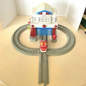 Fisher Price Geotrax Fire Station with Sound & Lights with FireTruck And Track